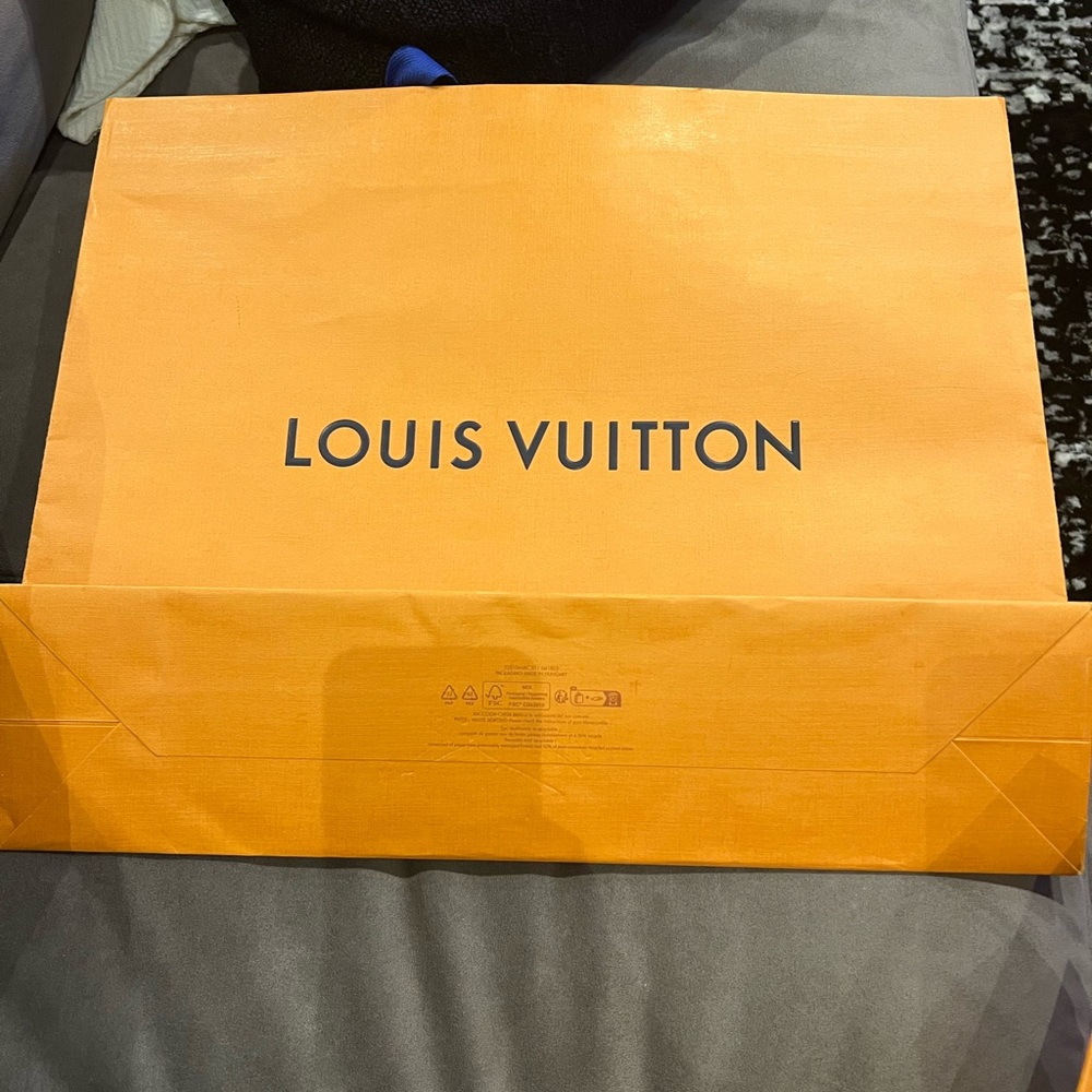 Louis Vuitton Orange Box and bag - Picture 2 of 5